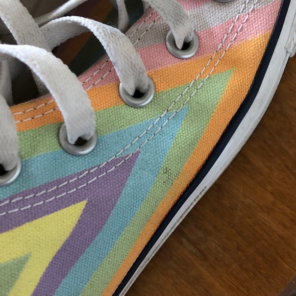 *[chuck taylor converse]* Limited Edition - Picture 8 of 8